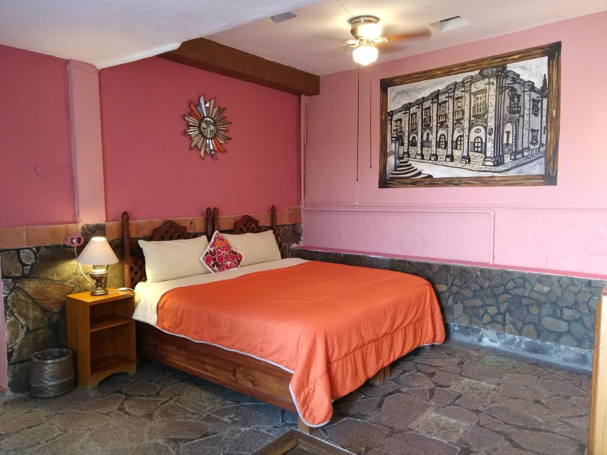 Casa Relox 23 San Miguel de Allende