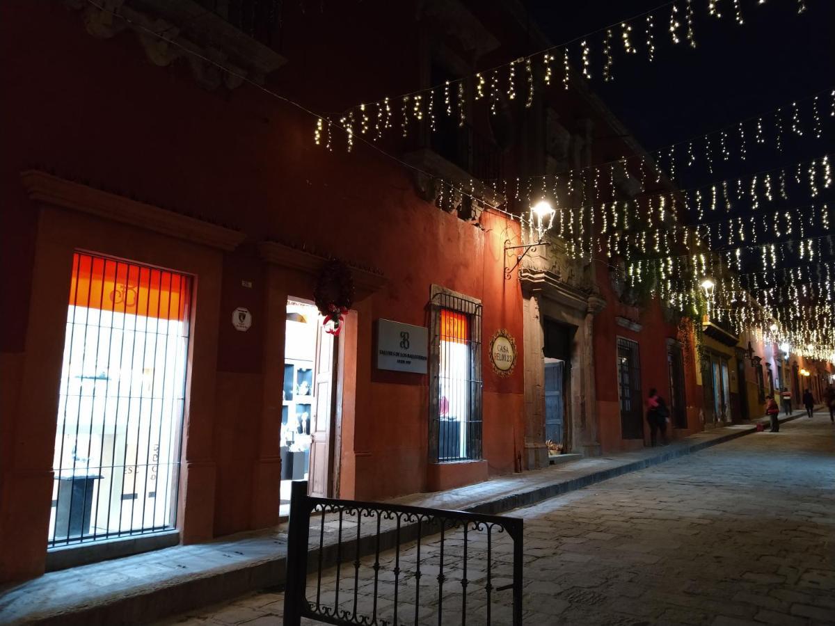 Casa Relox 23